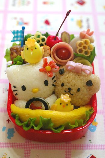 cute Hello Kitty Japanese bento box