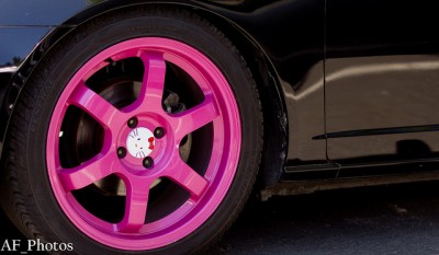 hello kitty pink car rims