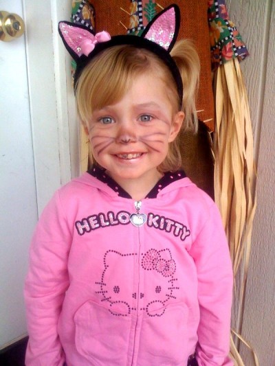 Hello Kitty kid Halloween costume