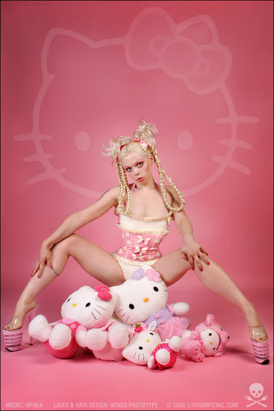 Models Sexy Hello Kitty