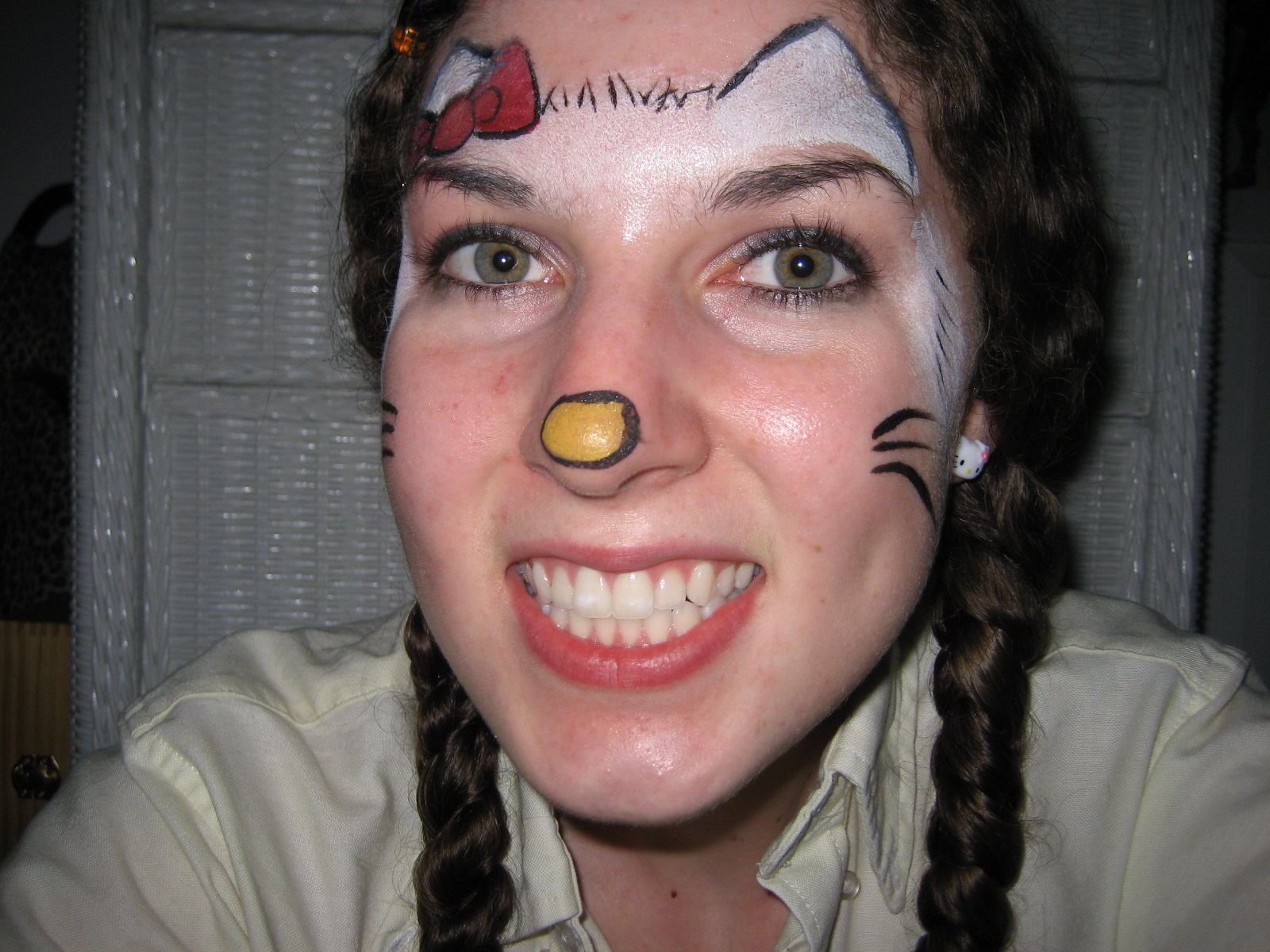 Hello Kitty face paint