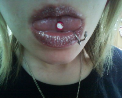 Hello Kitty tongue piercing with stud