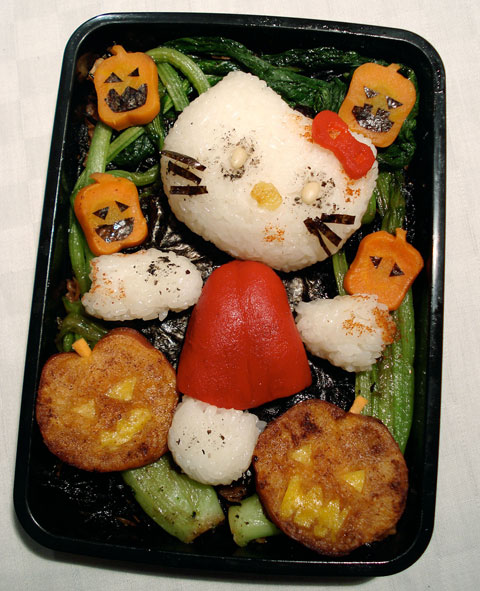 https://kittyhell.com/wp-content/uploads/2008/10/hello-kitty-zombie-bento.jpg