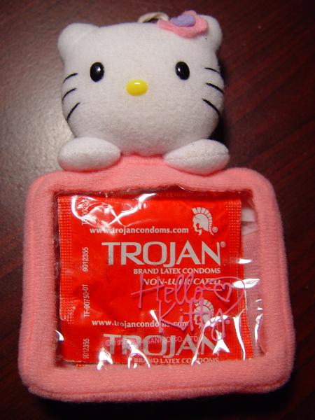 hello-kitty-condom-keeper