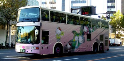 Hello Kitty tour bus