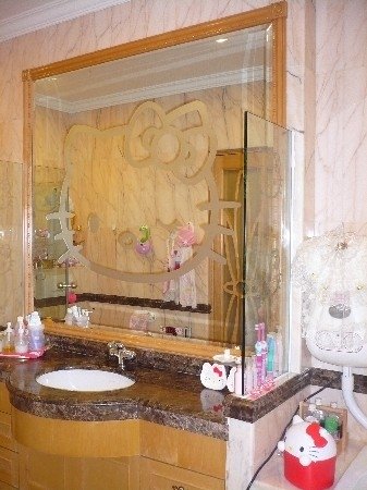 Hello Kitty bathroom mirror
