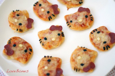 hello kitty pizza minis