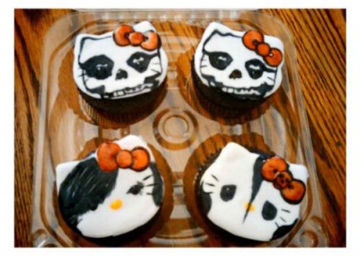 Halloween cupcakes featuring Hello Kitty
